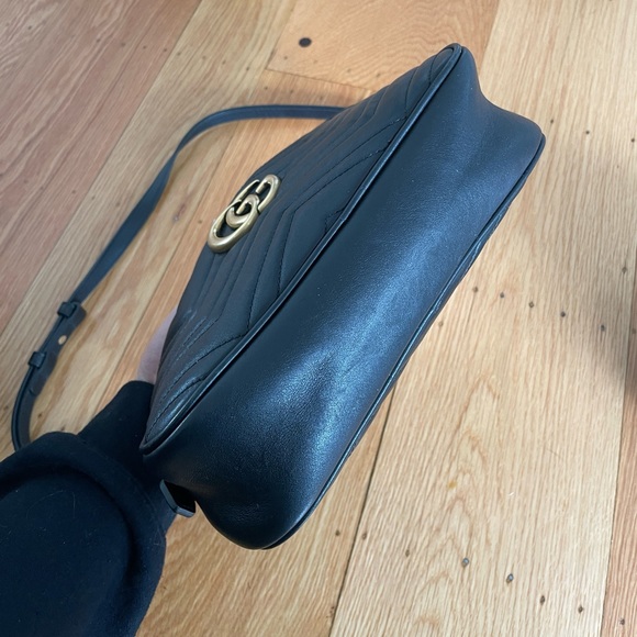 Gucci GG Marmont Camera small quilted leather shoulder bag - Picture 3 of 5